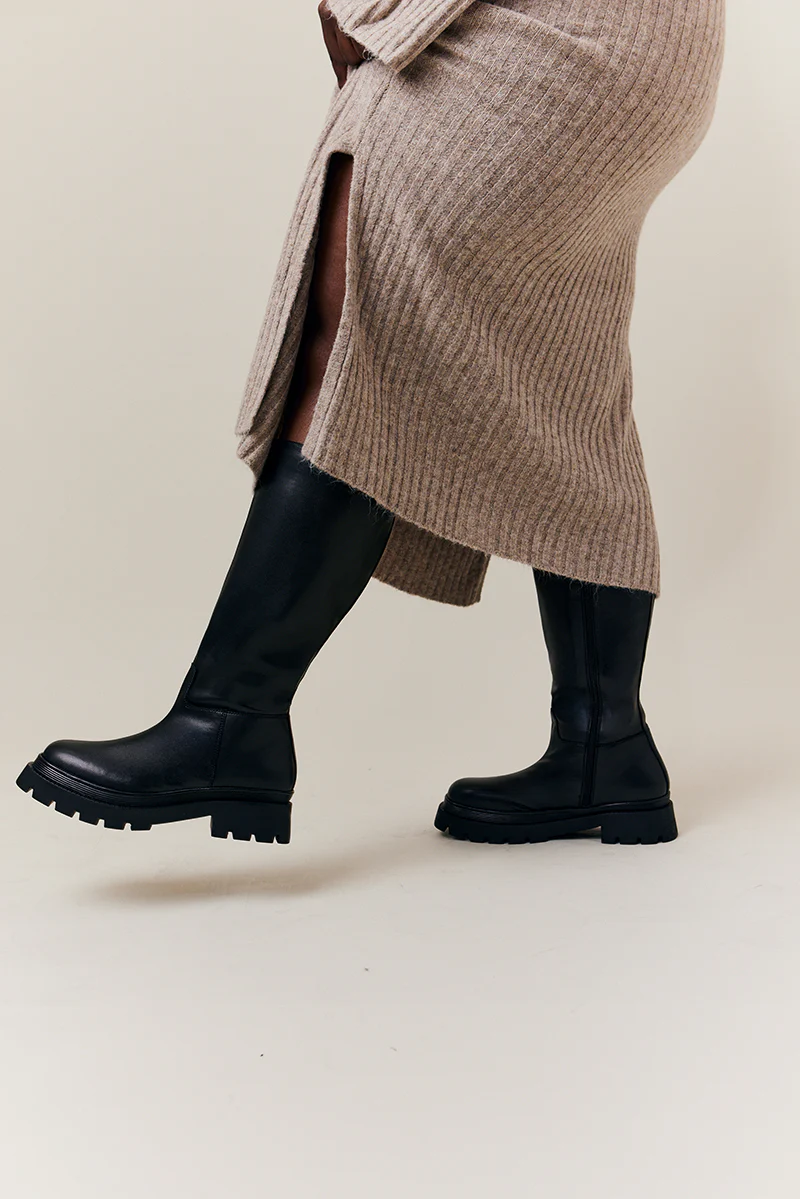 Jess Chunky Heeled High Leg Boot - Image 6