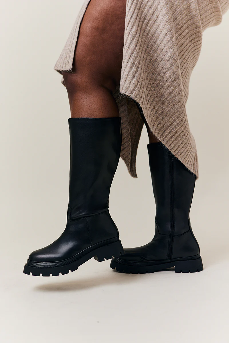 Jess Chunky Heeled High Leg Boot - Image 7