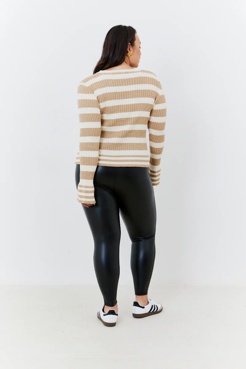 Perfect Sculpting High Waisted Leather Look Leggings - Image 33