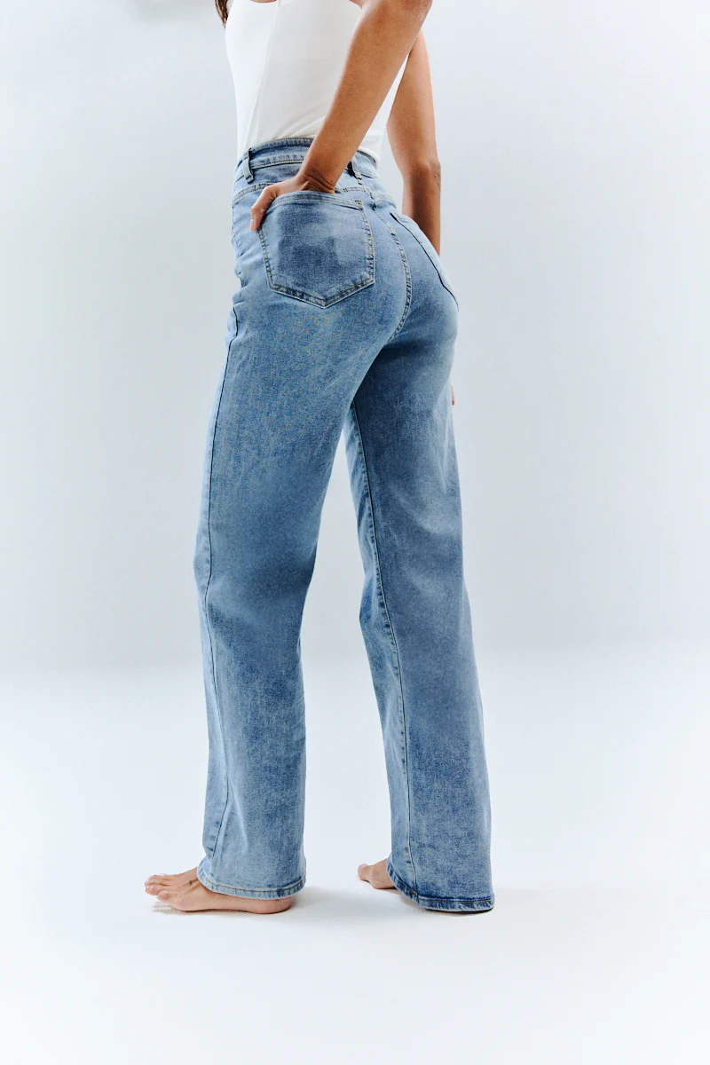 Sienna Straight Leg Jean - Image 4